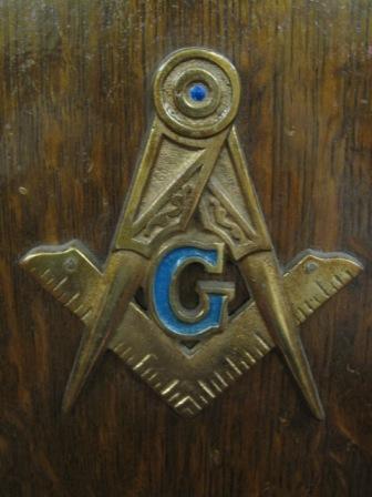 1Square and compasses on wood - compressed.JPG